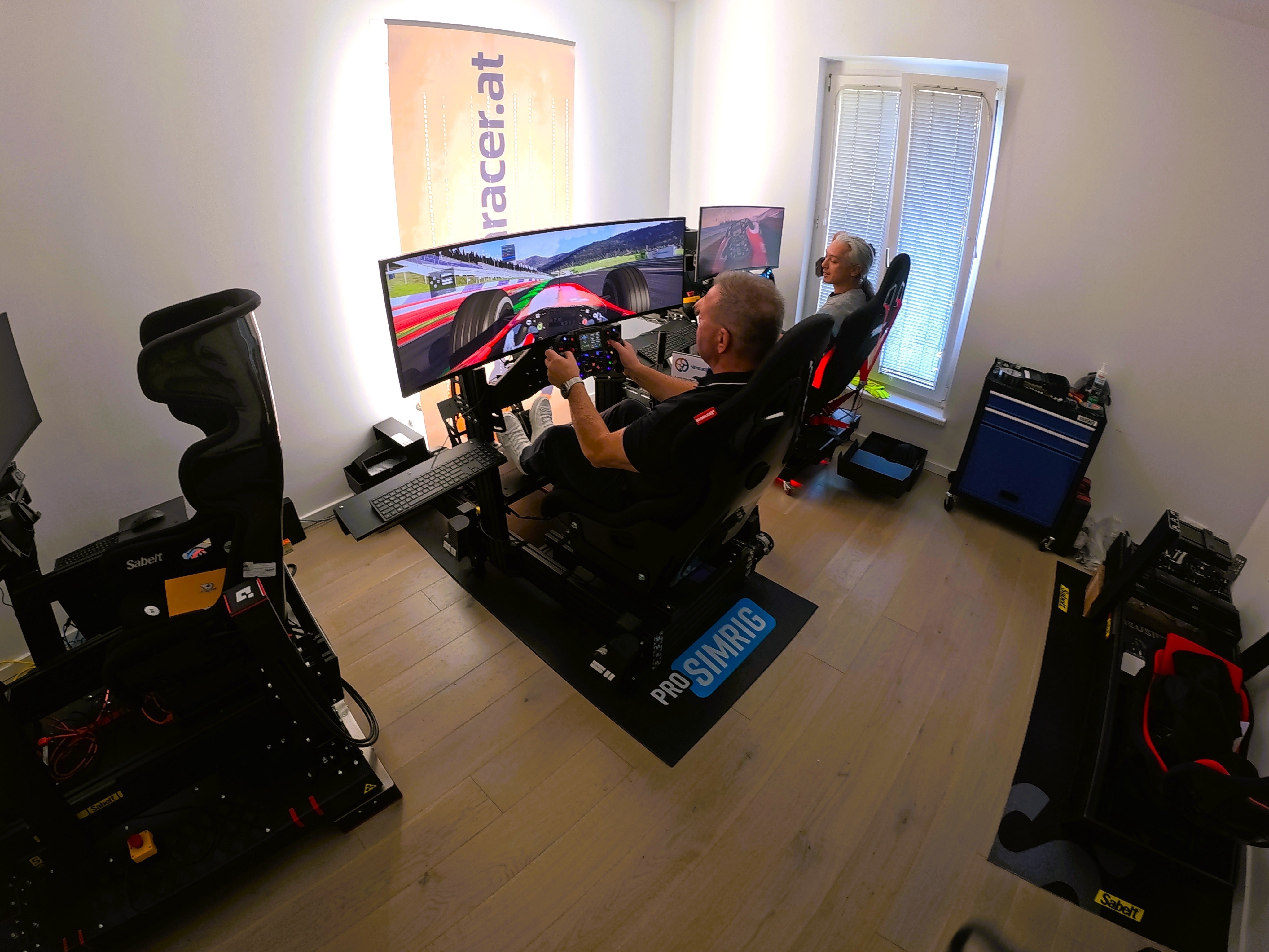 Showroom simracer.atA